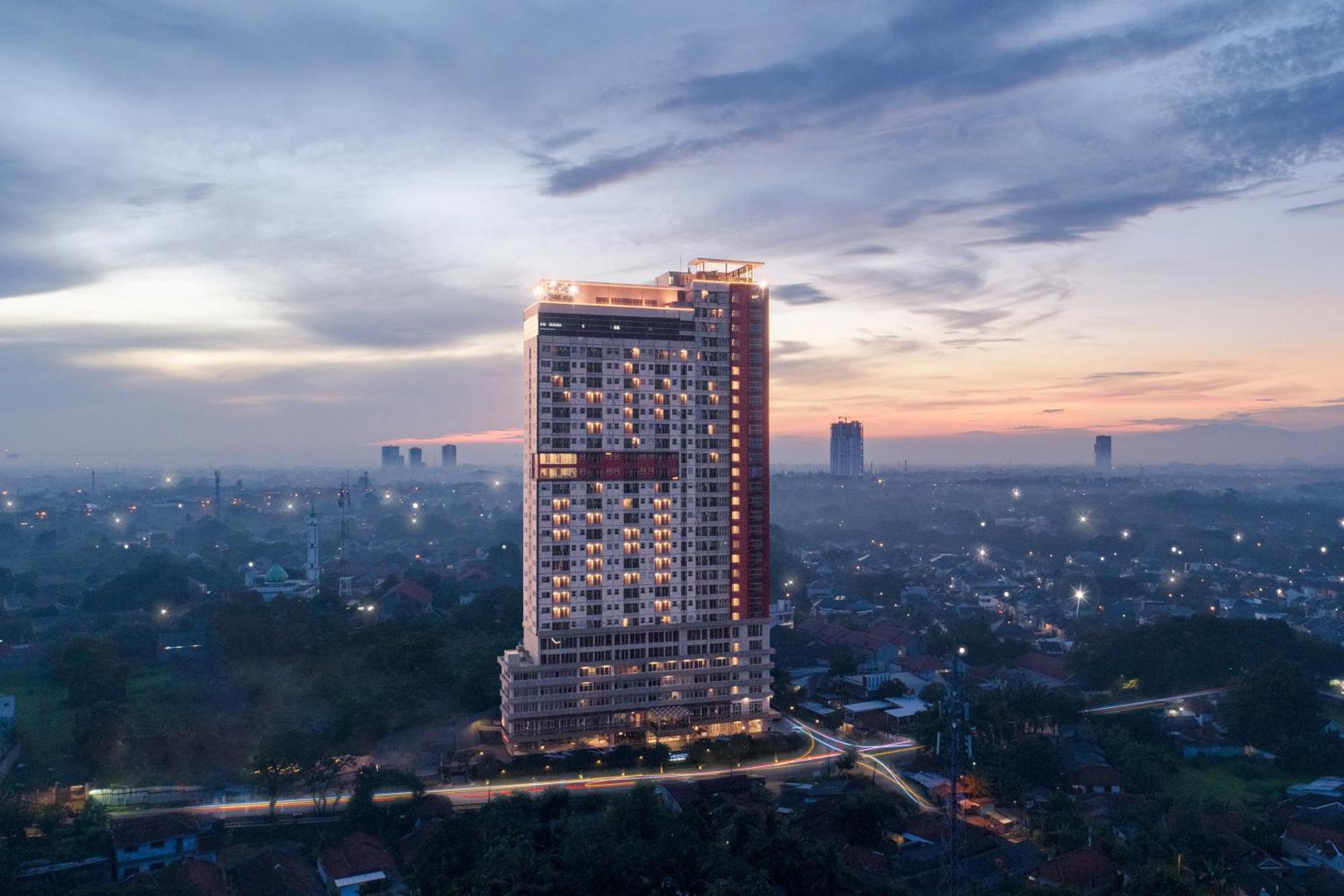 ซาฮิด เซอร์ปอง Hotel เซอร์ปง ภายนอก รูปภาพ