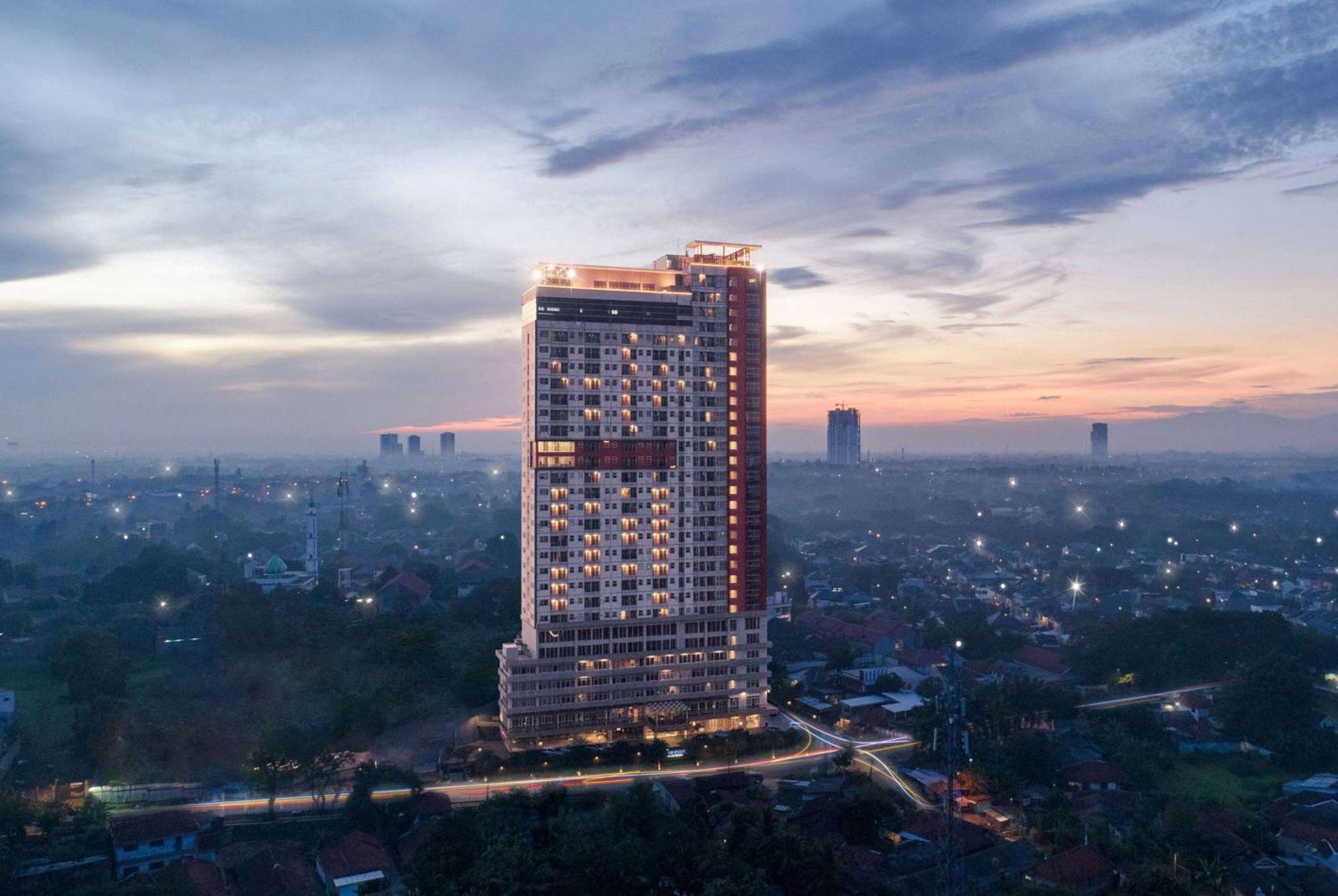ซาฮิด เซอร์ปอง Hotel เซอร์ปง ภายนอก รูปภาพ