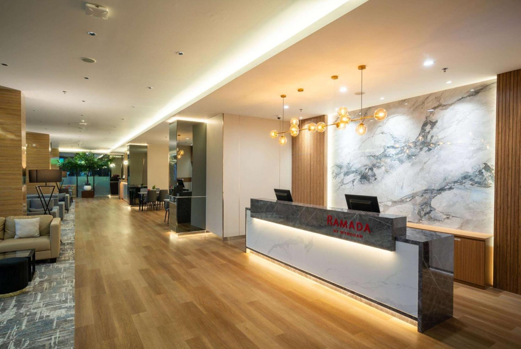 ซาฮิด เซอร์ปอง Hotel เซอร์ปง ภายนอก รูปภาพ